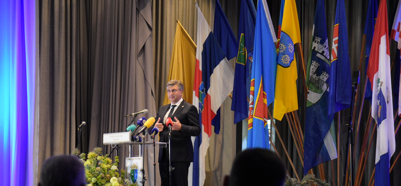 Plenković: Želimo da obnova bude prigoda za gospodarsku i društvenu revitalizaciju Banovine